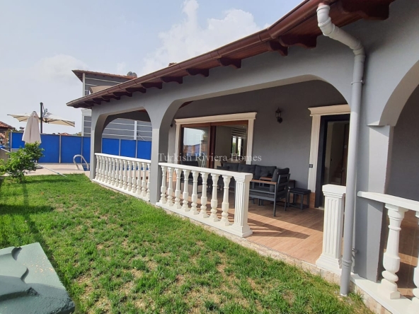 Отдельно стоящая полностью меблированная , двухуровневая вилла 3+1 в районе Тепе, Алания